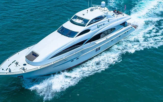 Nautical Luxury Unveiled: Sarasota Yacht Rentals Redefine Leisure