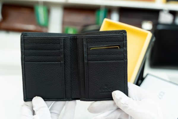 Guide for Men’s Leather Wallets